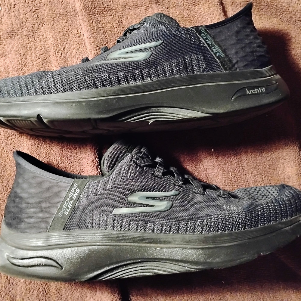 Skechers Black Athletic Shoes